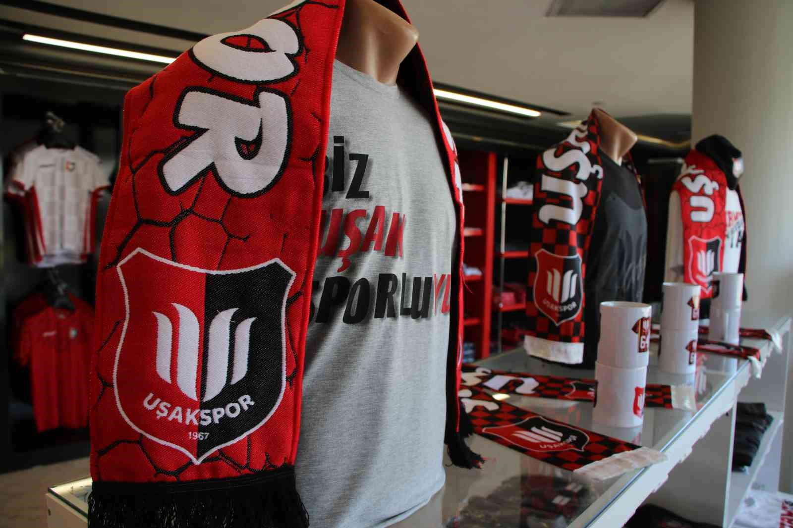 Uşakspor logosu Güney Kore’de sahneye çıktı
