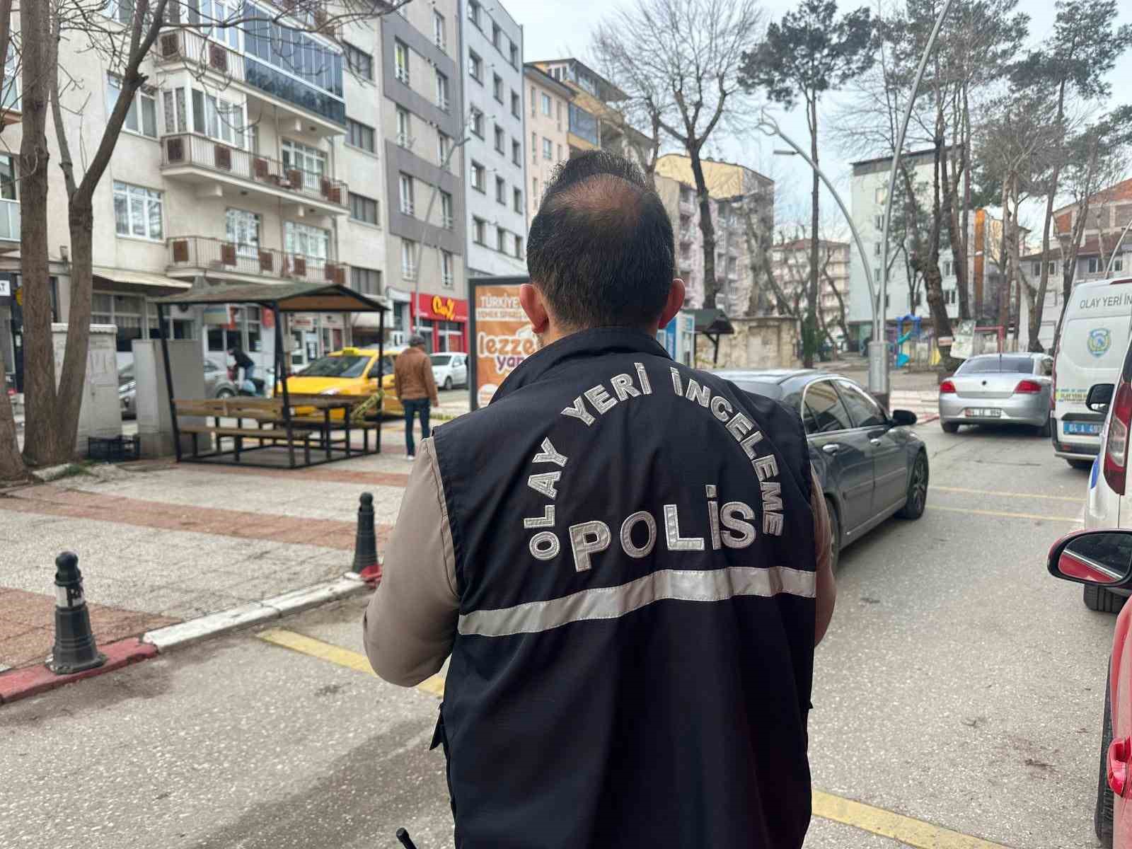 Uşak’ta bıçaklanan şahıs ağır yaralandı
