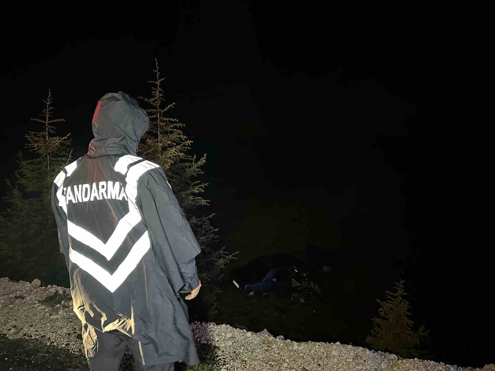 Uşak’ta iki otomobil çarpıştı: 5 yaralı
