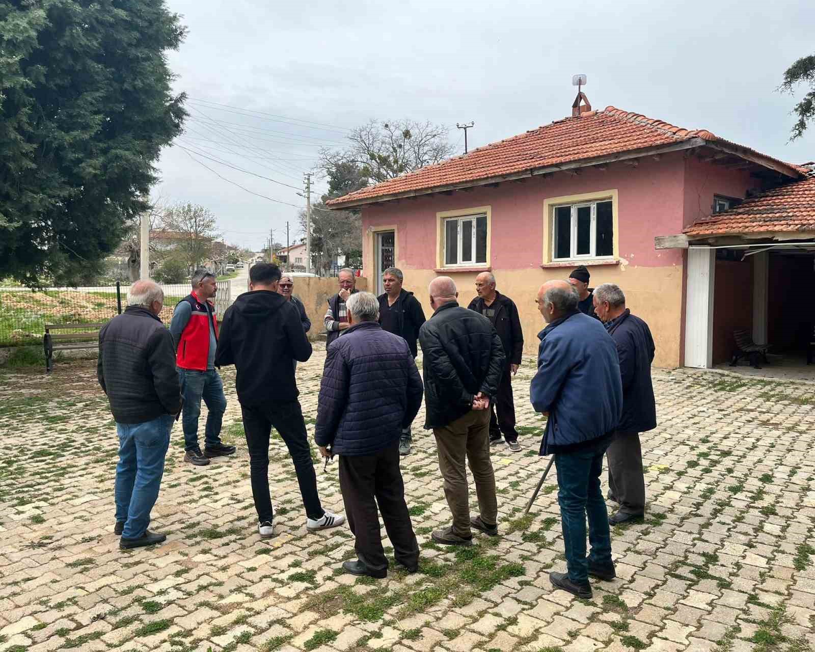 Uşak’ta İl Tarım ve Orman Müdürlüğü ekipleri üreticilerle bir araya geldi
