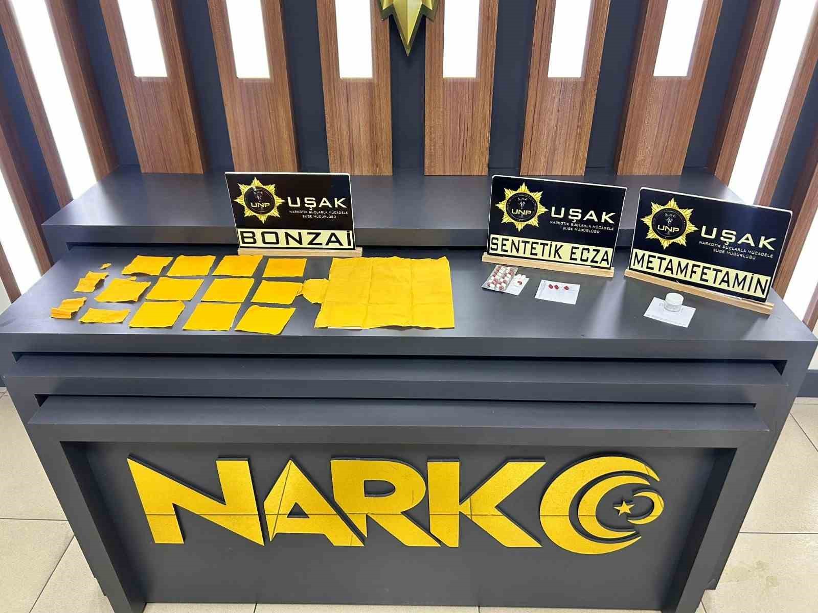 Uşak’ta uyuşturucu operasyonlarında gözaltına alınan 6 kişiden 5’i tutuklandı
