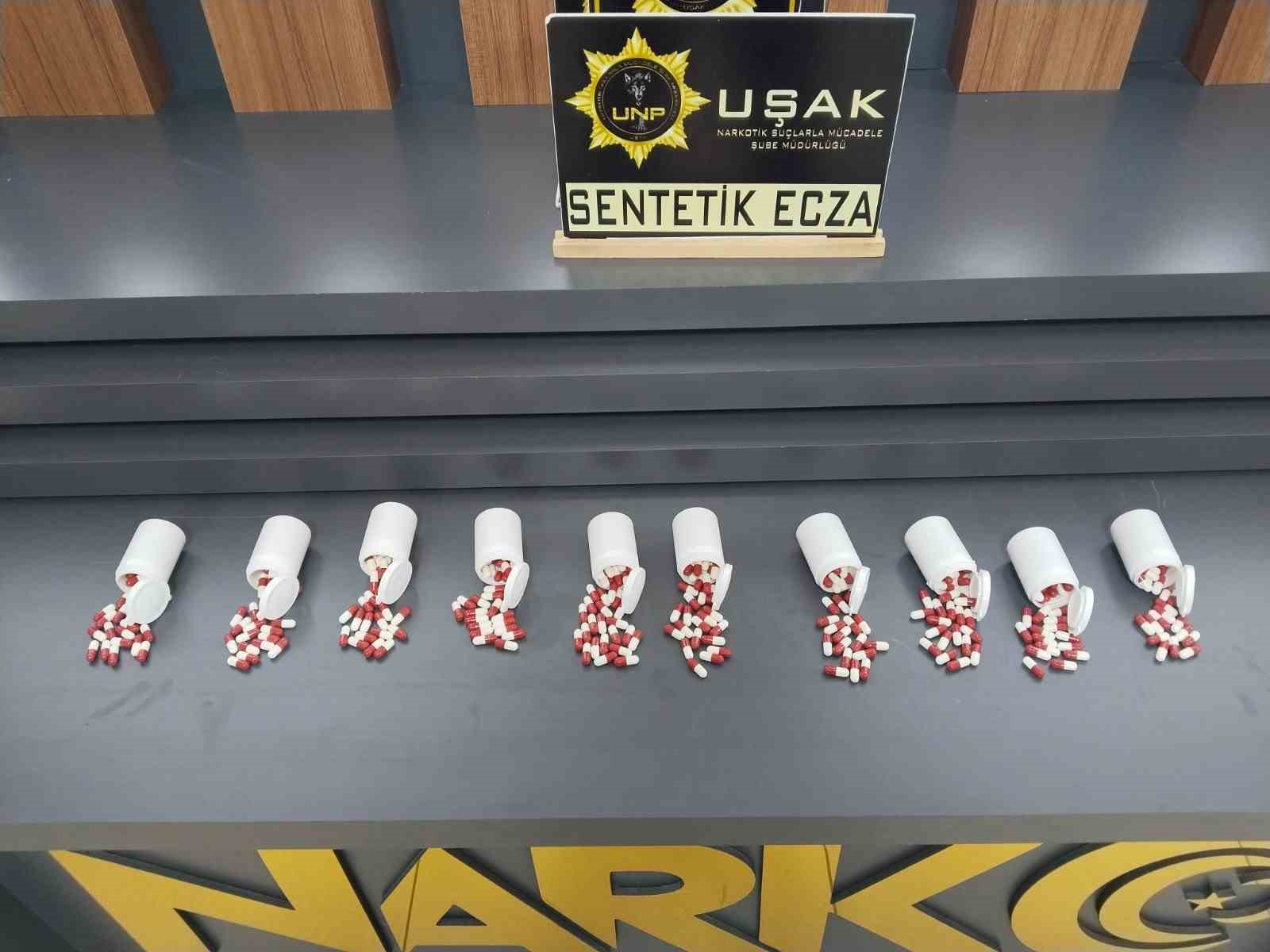 Uşak’ta uyuşturucu operasyonu: 3 tutuklama
