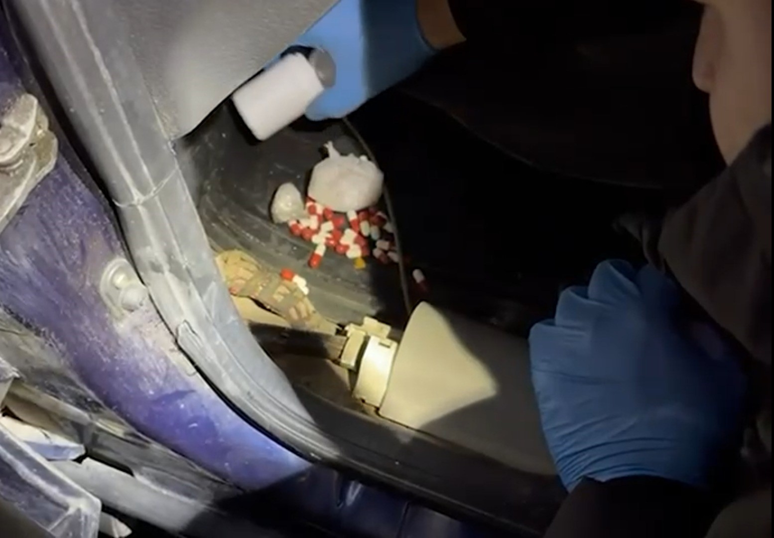 Uşak’ta uyuşturucu operasyonu: 8 tutuklama
