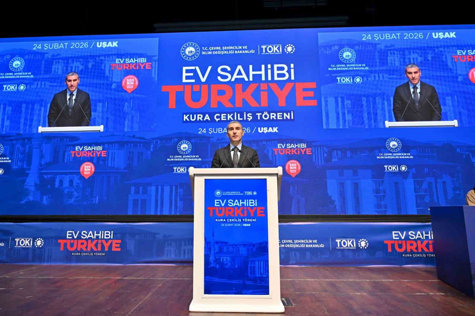 Uşak’ta ’Yüzyılın Konut Projesi’nin kuraları çekildi
Uşak’ta ’Yüzyılın Konut Projesi’nin kuraları çekildi