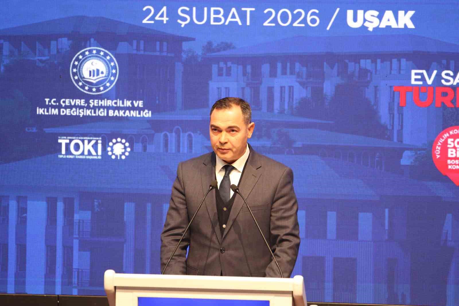 Uşak’ta ’Yüzyılın Konut Projesi’nin kuraları çekildi
Uşak’ta ’Yüzyılın Konut Projesi’nin kuraları çekildi