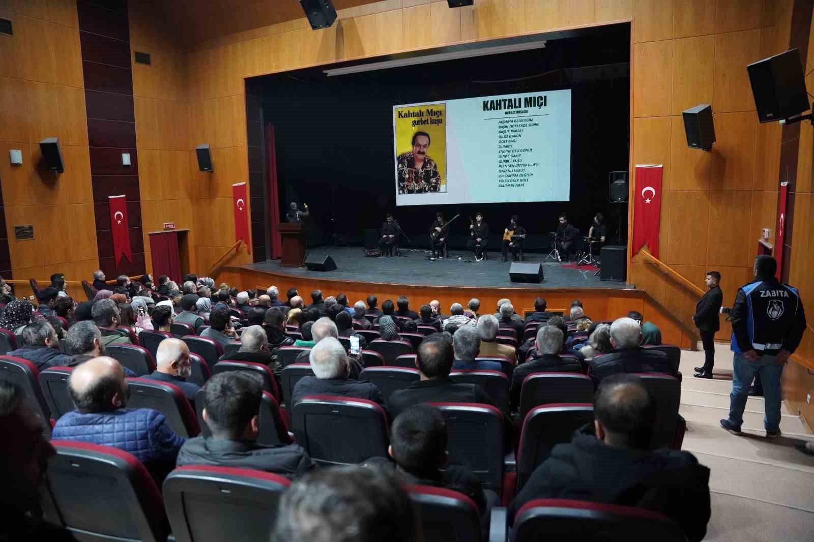 Usta Sanatçı Kahtalı Mıçe şarkılarıyla anıldı
