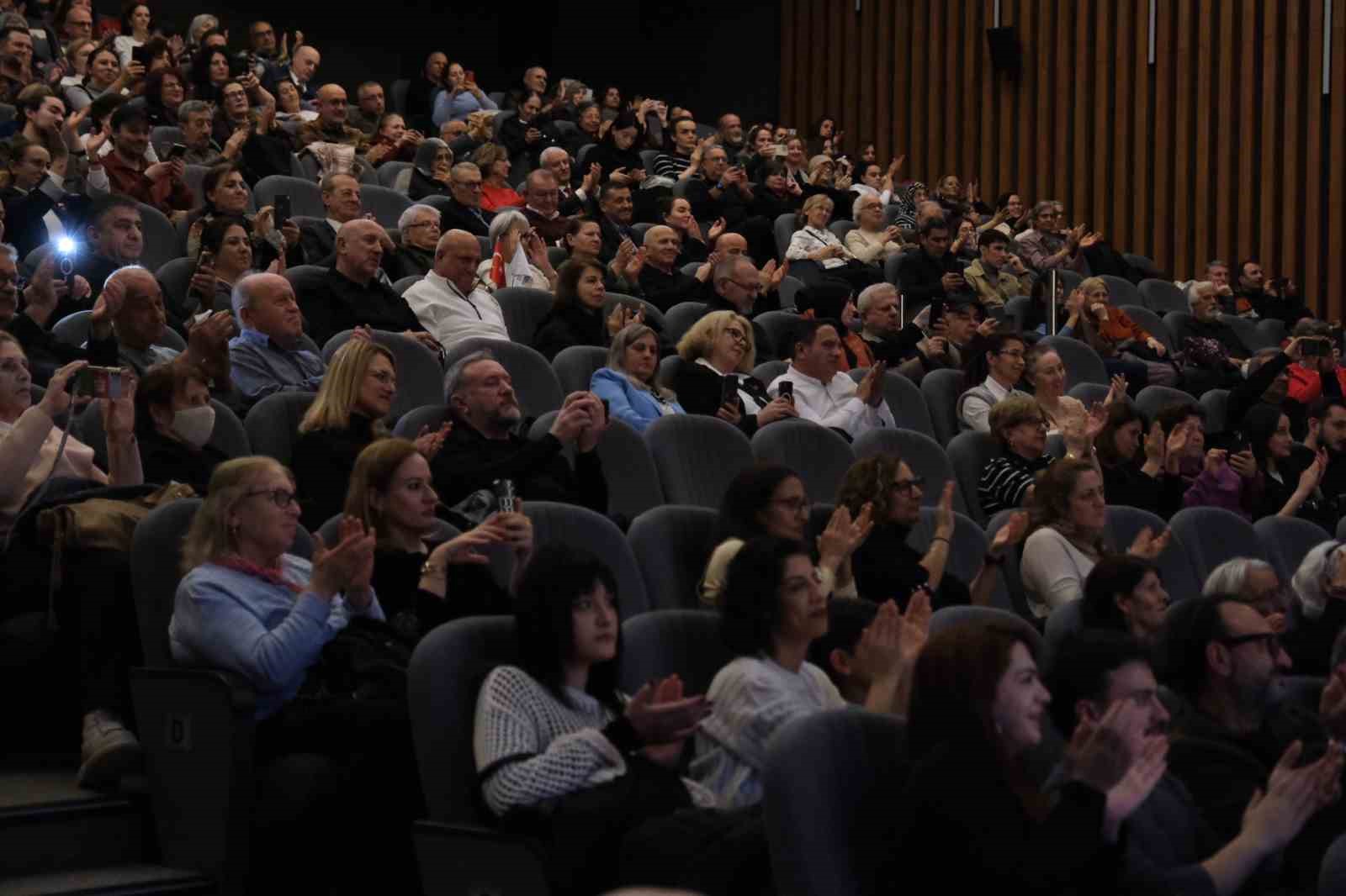 Ustalara Saygı Gecesi’ne usta sanatçı Hüsamettin Subaşı sahne aldı
