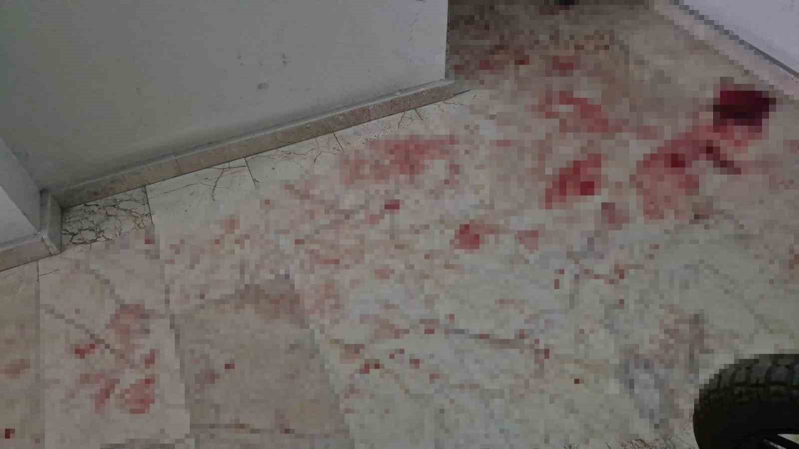 Üvey oğlu tarafından bıçaklanan adam hayatını kaybetti
