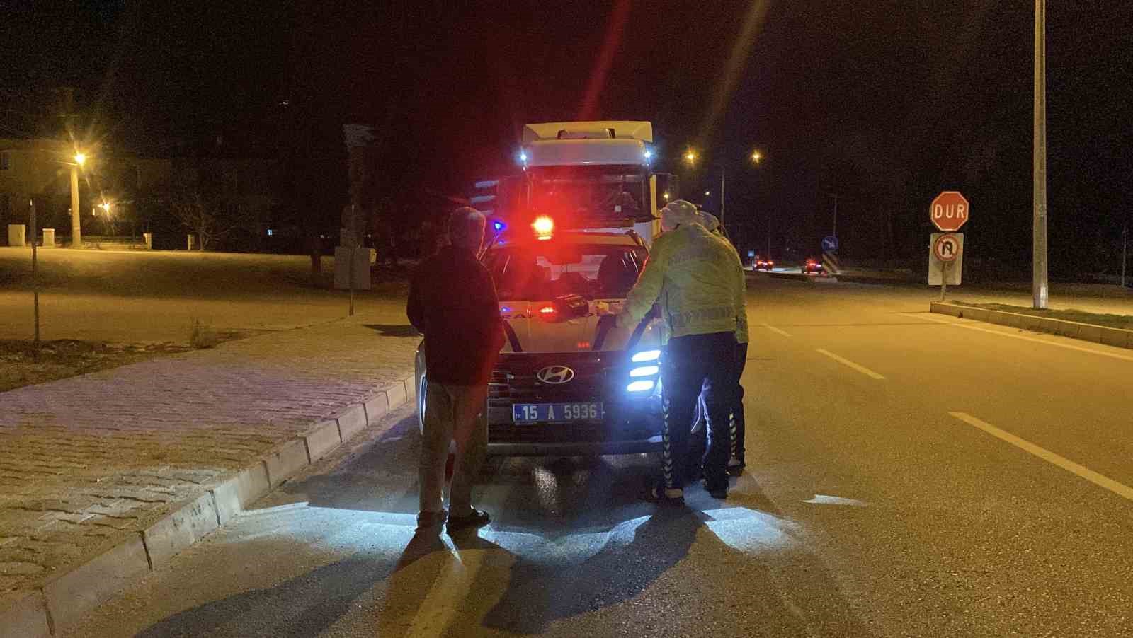 Uygulama noktasından kaçan tır sürücüsünün ehliyetsiz olduğu ve arandığı ortaya çıktı
