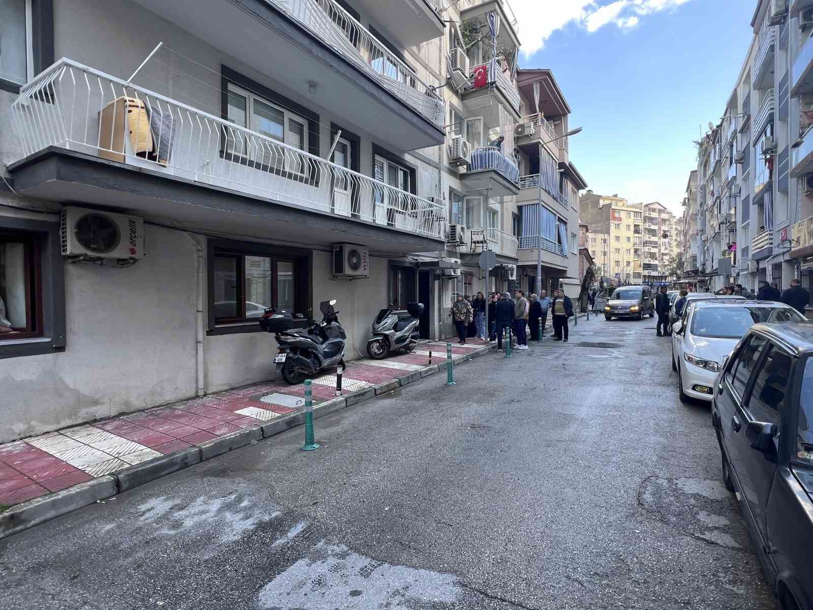 Uykudaki eşinin boğazını keserek öldürmüştü: İlk ifadesi ortaya çıktı
