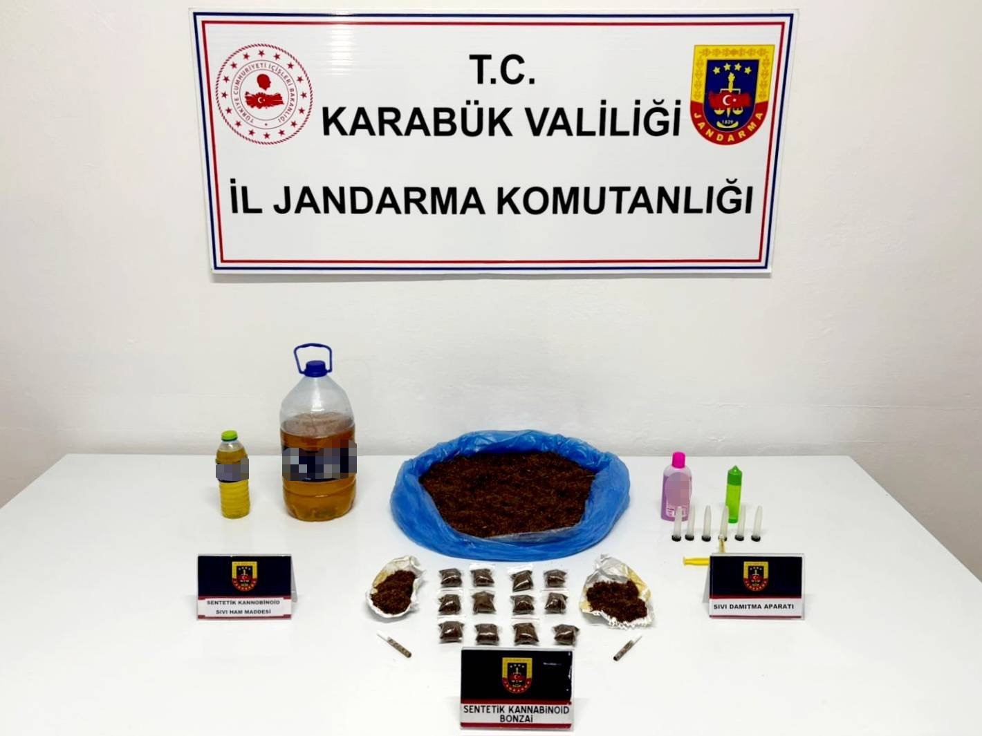 Uyuşturucu operasyonunda 3 şüpheli yakalandı
