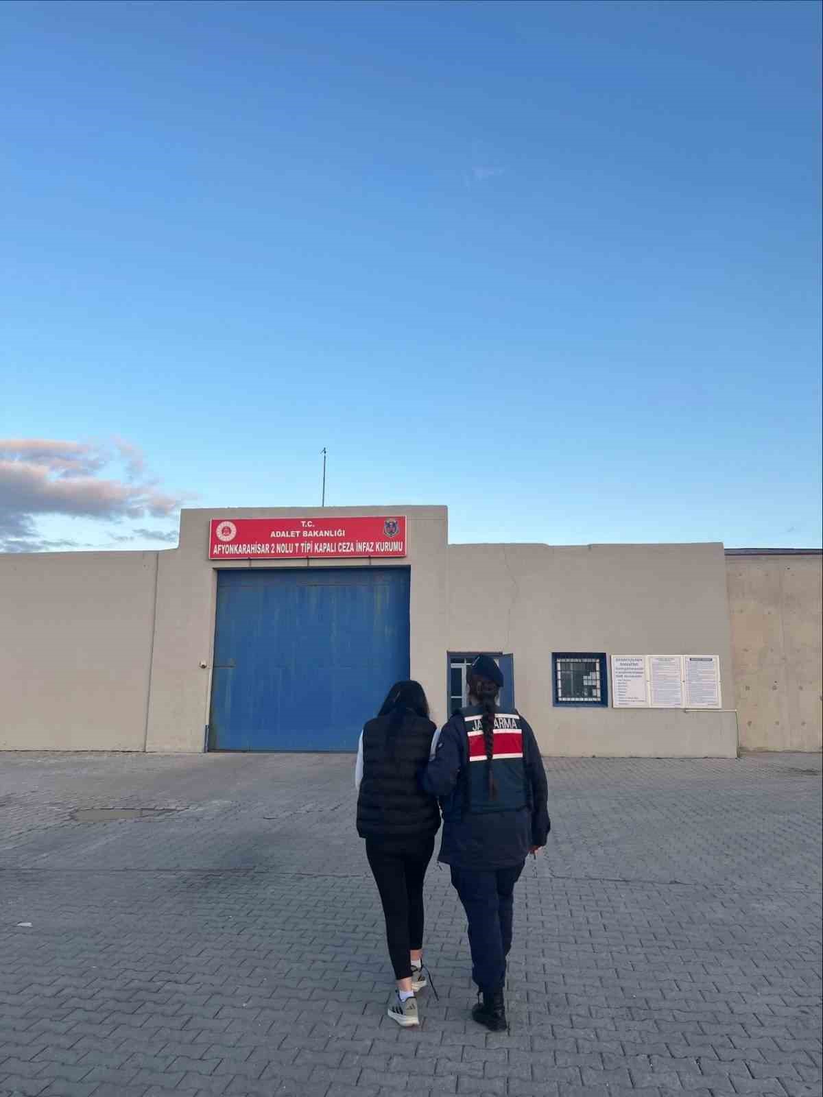 Uyuşturucu operasyonunda 4 kişi gözaltına alındı
