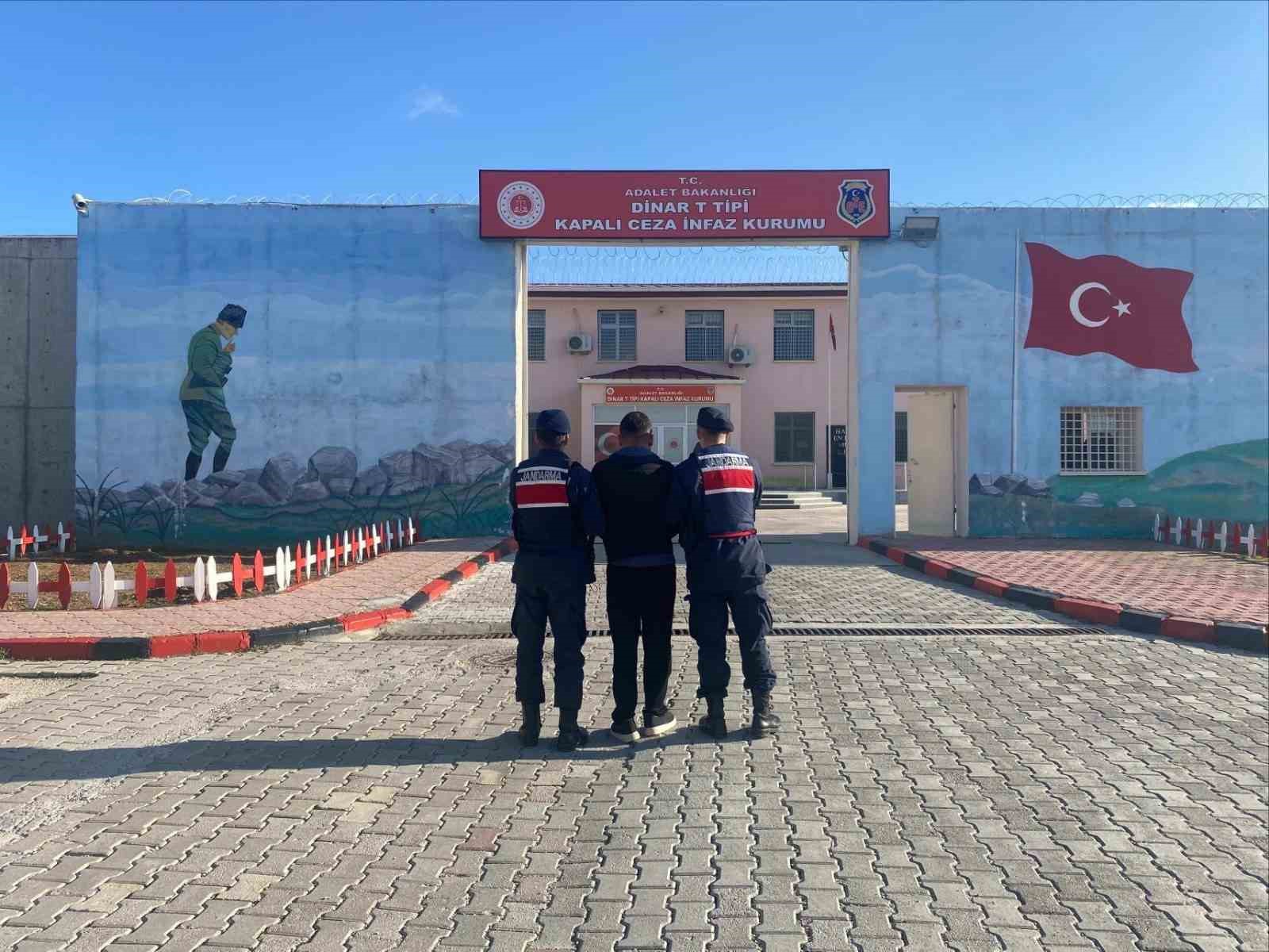 Uyuşturucu ticareti suçundan aranan şahıs yakalandı
