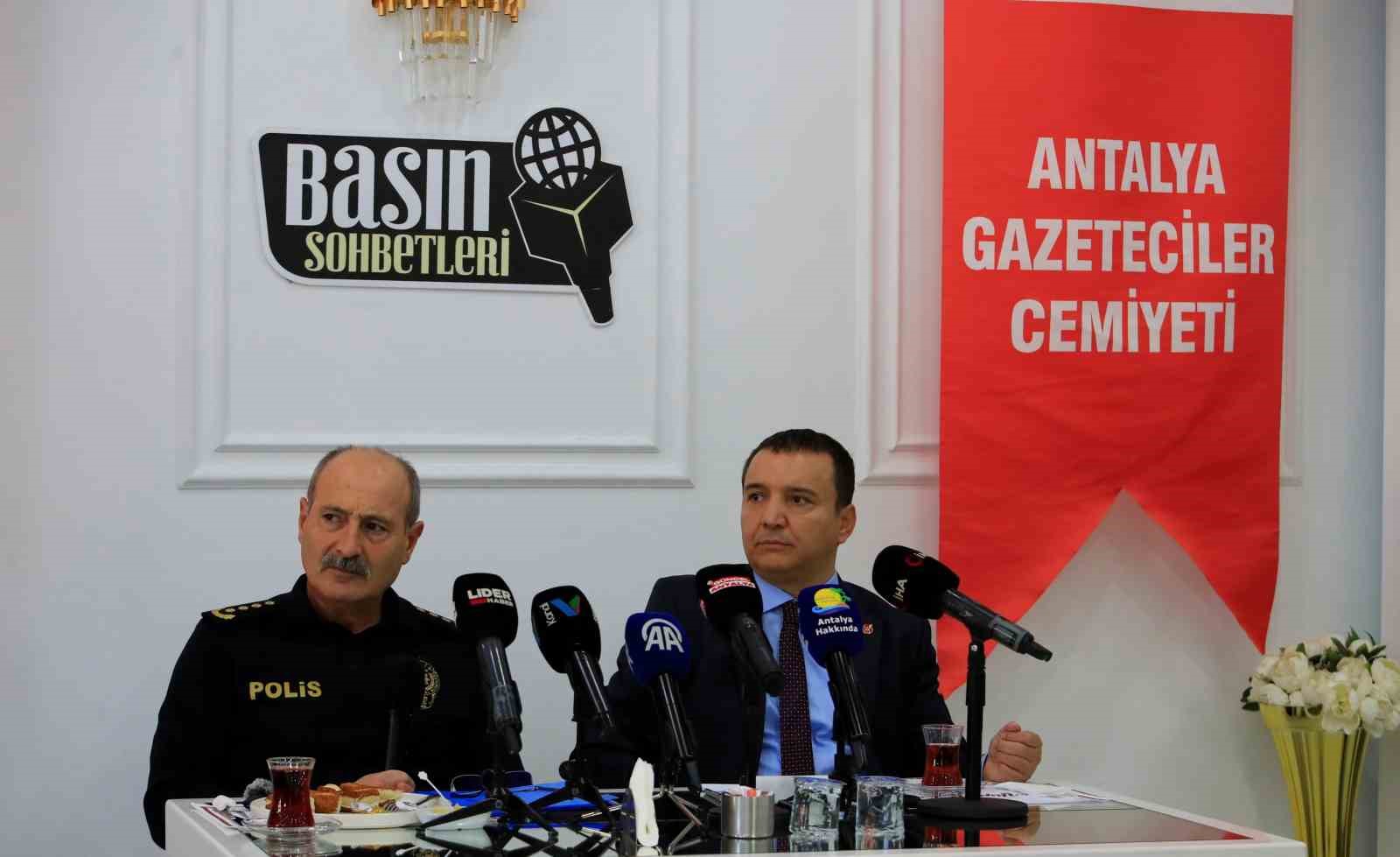 Uyuşturucu ticaretinin merkezi bölgeye ekipler amirliği ve bekar polisler için lojman ile yaşam alanı
