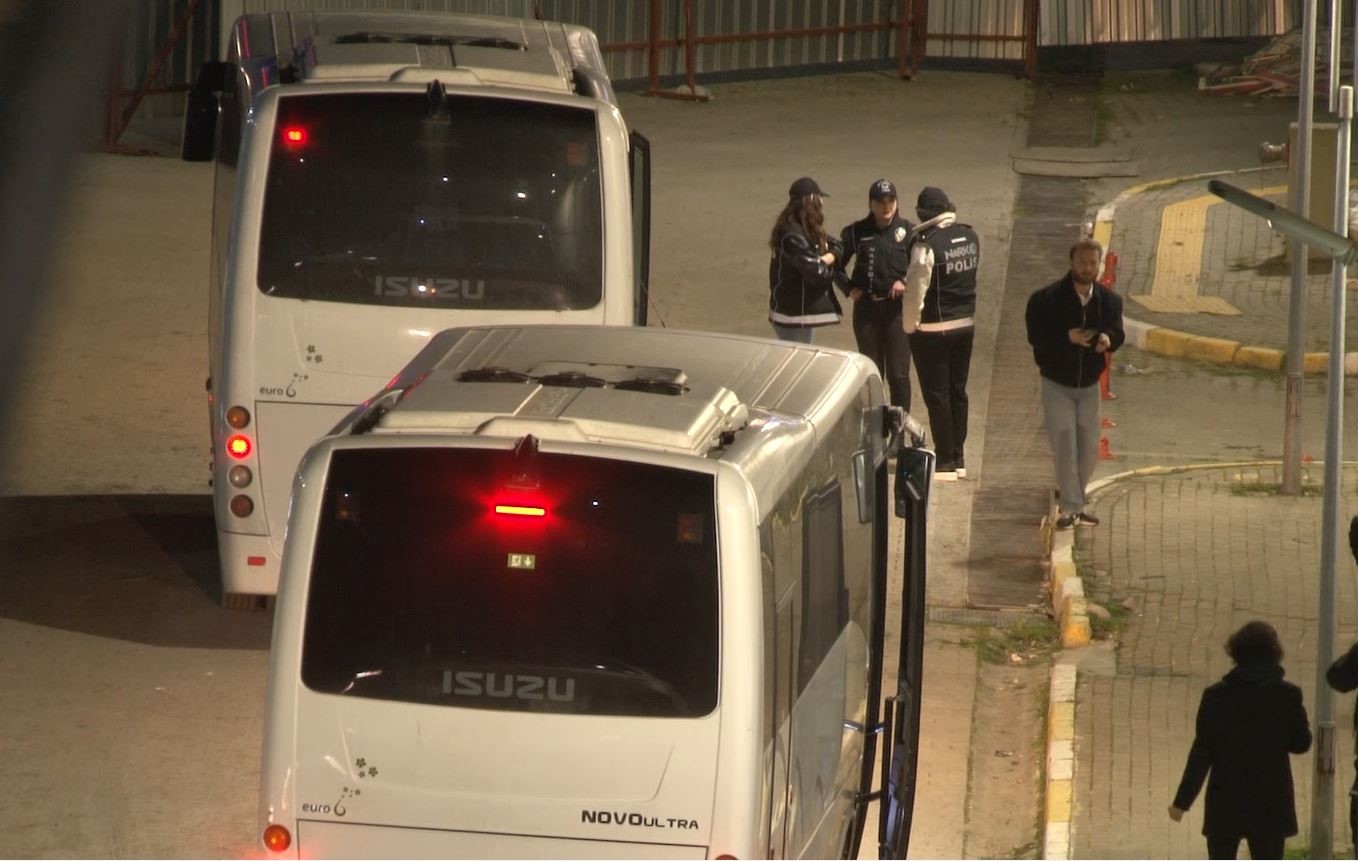 Uyuşturucu ve fuhuş soruşturmasında gözaltına alınan ünlü isimler Adli Tıp Kurumu’nda test verdi
