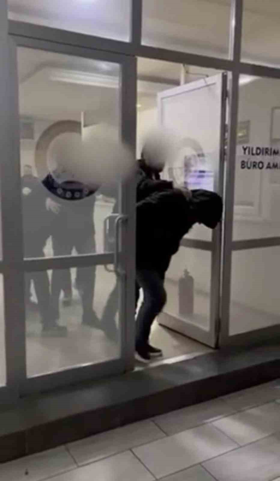 Uyuşturucuyu tavan arasına sakladılar… Polis tek tek ortaya çıkardı
