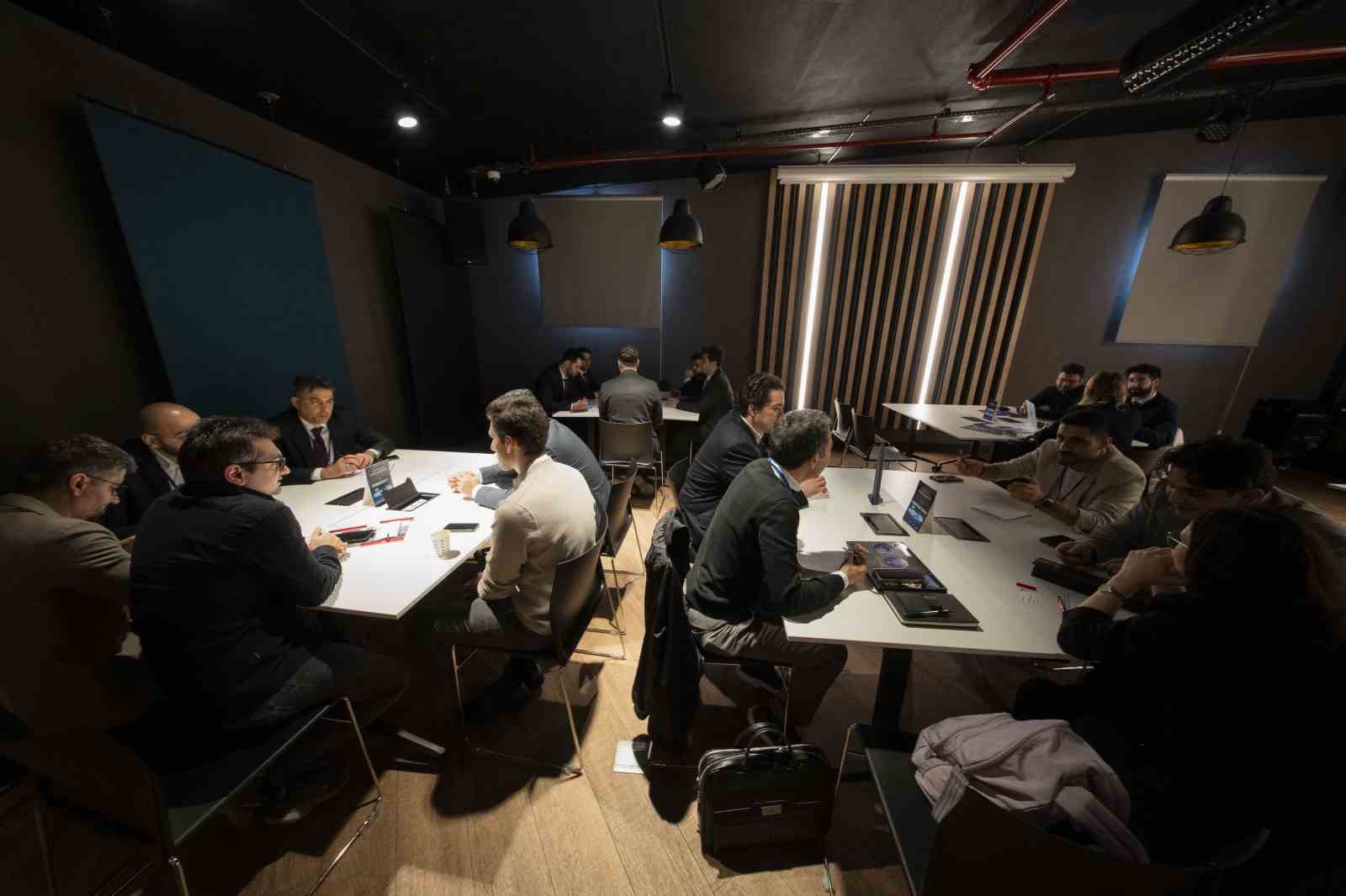 Uzay alanında faaliyet gösteren girişimler ve kurumlar arası iş birliği güçleniyor
Uzay alanında faaliyet gösteren girişimler ve kurumlar arası iş birliği güçleniyor