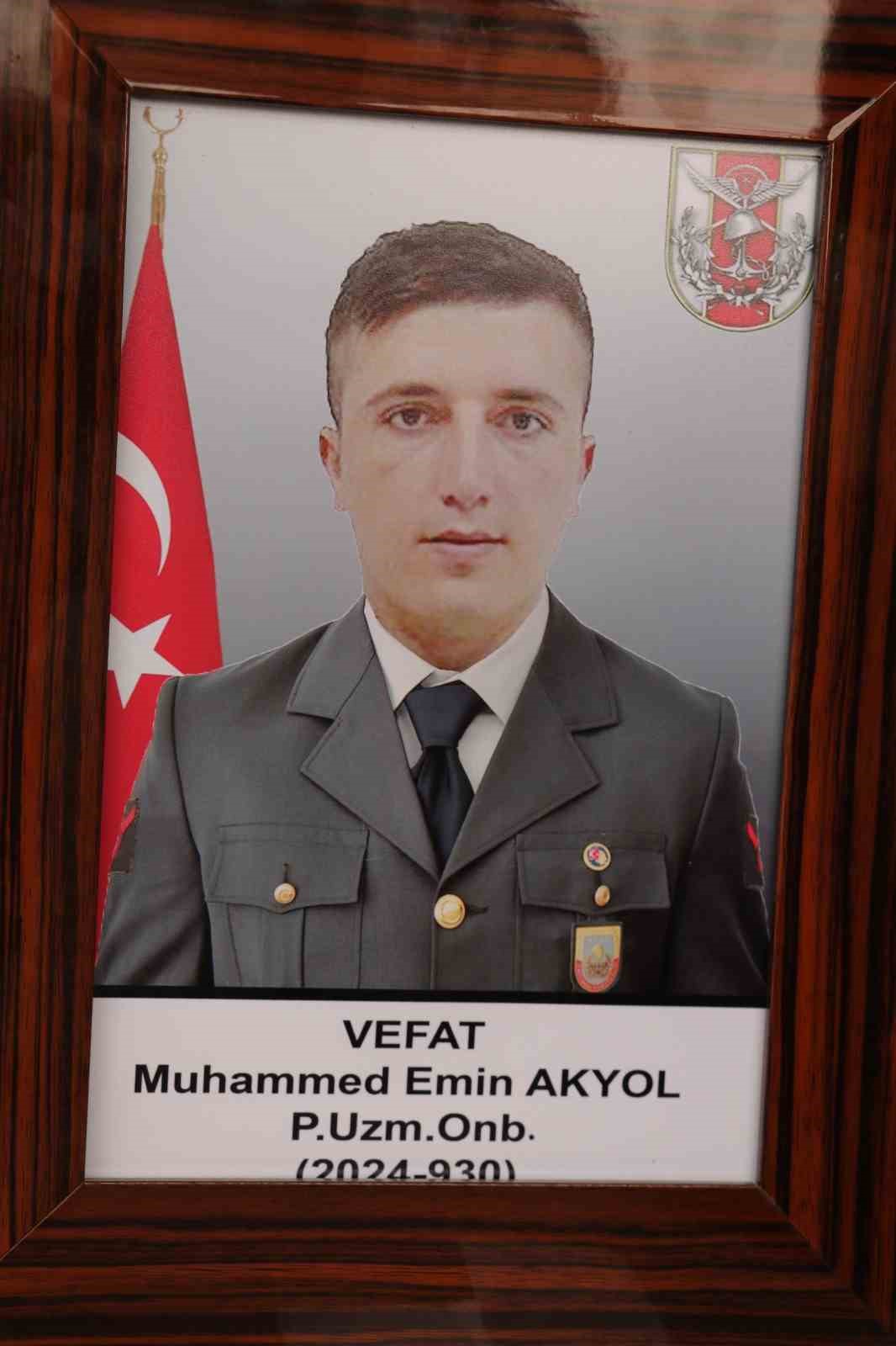 Uzman Çavuş Muhammet Emin Akyol, son yolculuğuna uğurlandı
