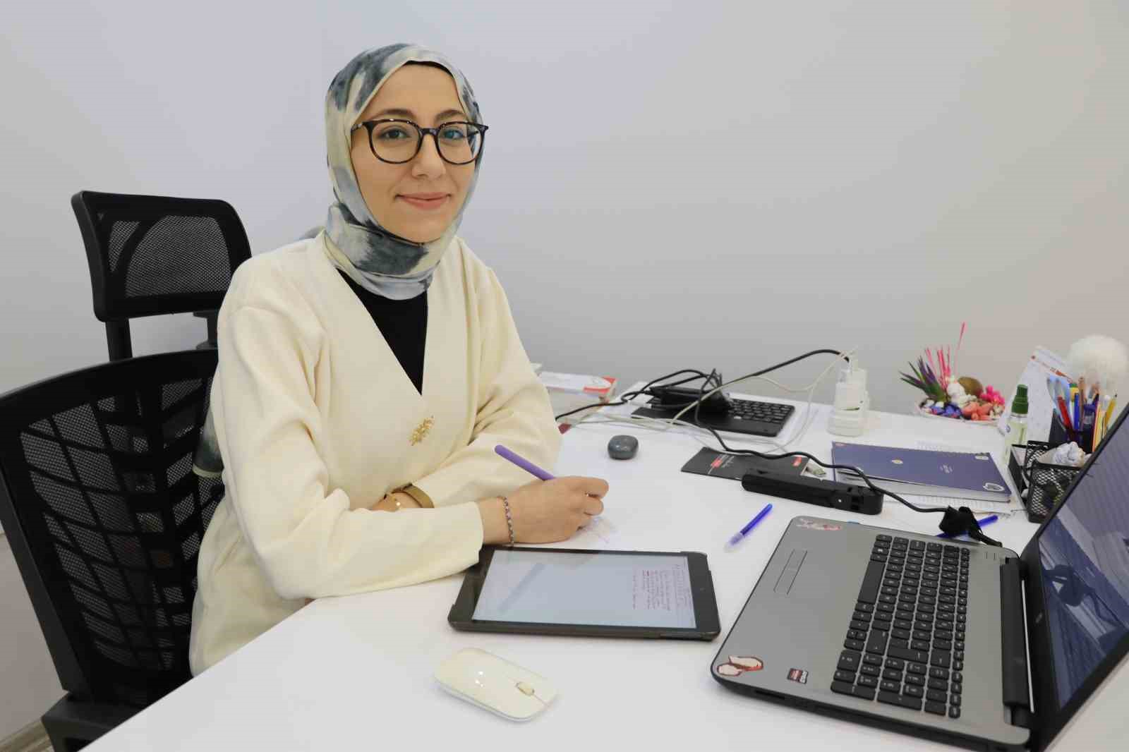 Uzmanı uyardı: "Cildinizi düzelteyim derken psikolojinizden olmayın"
