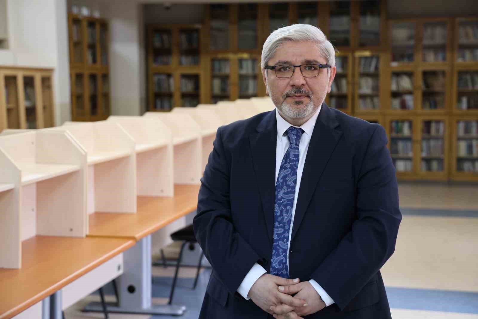 Uzmanı uyardı: "Kişisel veriler, mahrem bilgiler yapay zekayla paylaşılmamalı"
Uzmanı uyardı: "Kişisel veriler, mahrem bilgiler yapay zekayla paylaşılmamalı"