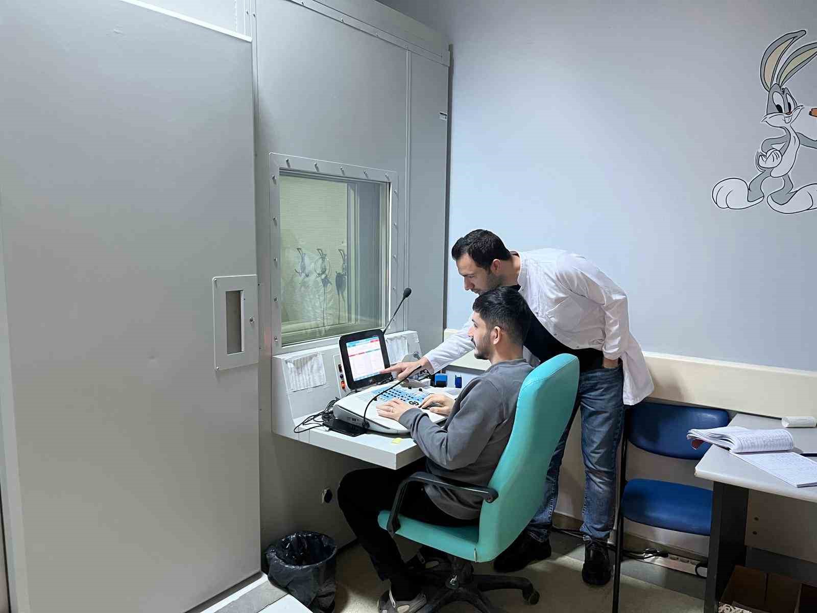 Uzmanından ailelere uyarı: İşitme testini ihmal etmeyin
Uzmanından ailelere uyarı: İşitme testini ihmal etmeyin