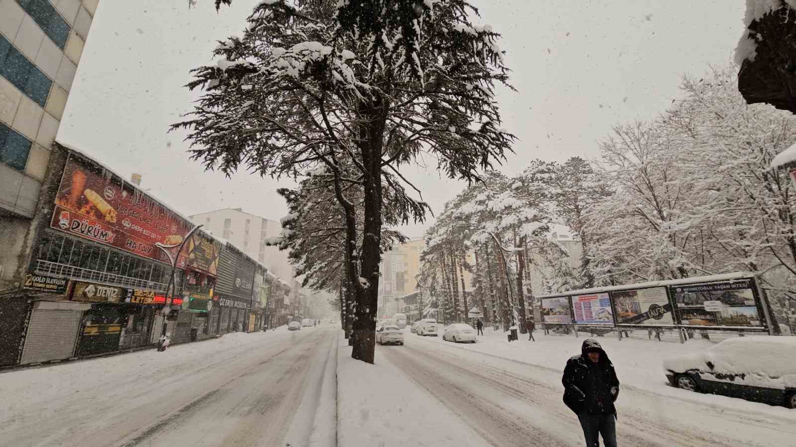 Uzmanından Bitlis için "kar ve su hasadı" uyarısı
Uzmanından Bitlis için "kar ve su hasadı" uyarısı