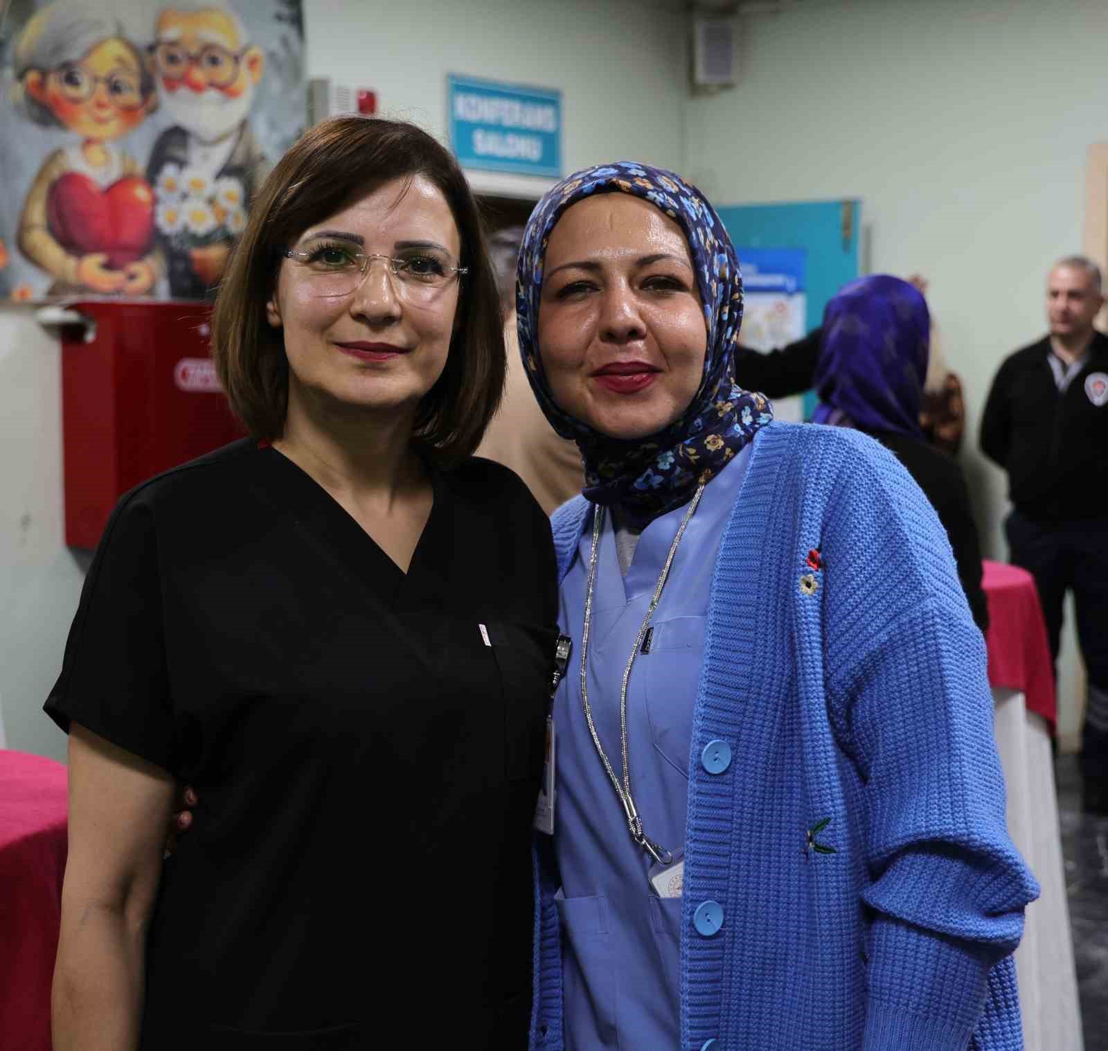 Uzmanından elektronik sigara uyarısı: "Bu likitlerin içerisinde her türlü madde var"
