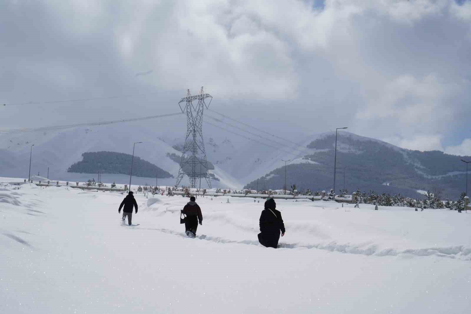 Uzmanlardan çığ, buzlanma ve don uyarısı
