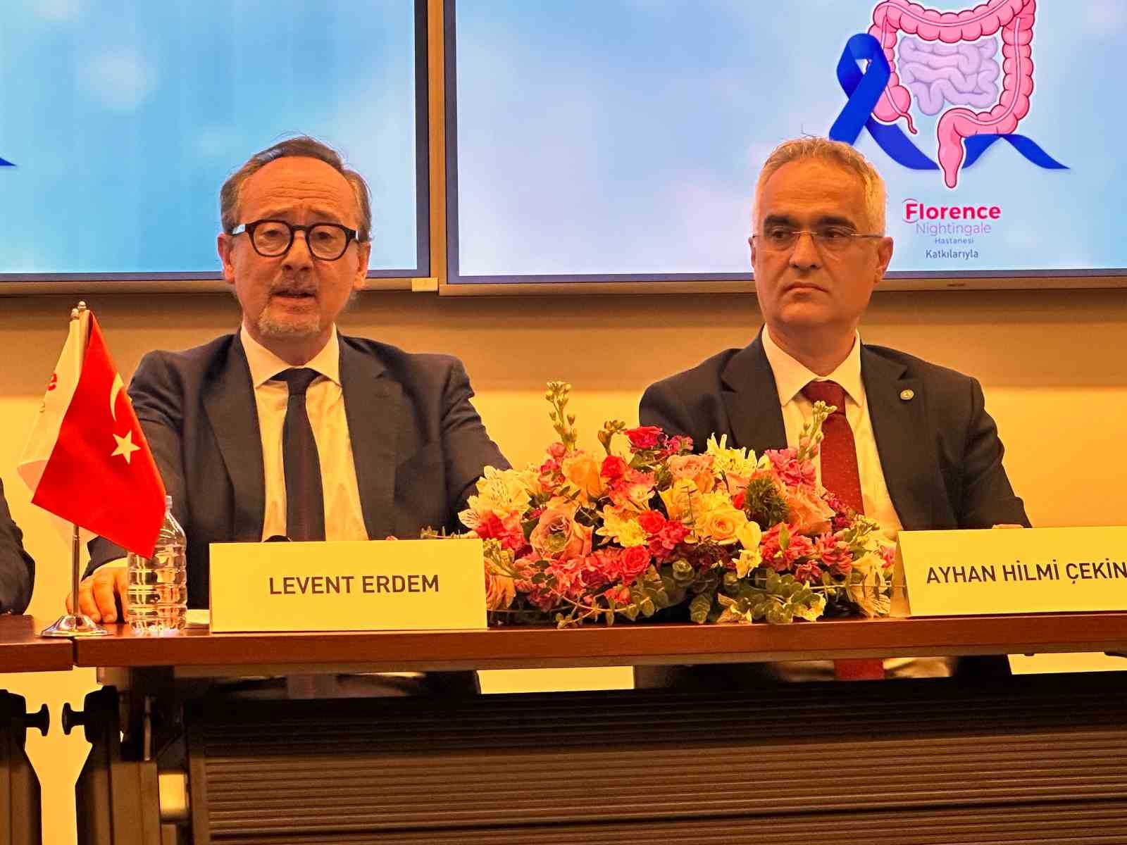 Uzmanlardan gençlerde artan kolon kanserine karşı tarama testi çağrısı
