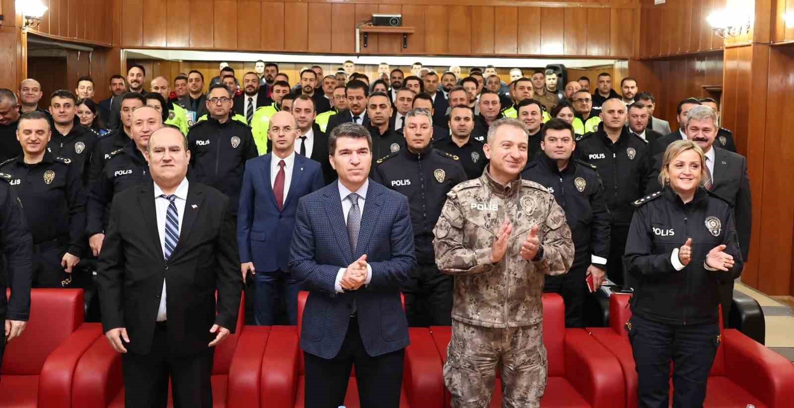 Vali açıkladı: Amasya’da 2 yıldır kapkaç ve yankesicilik olayı yok
