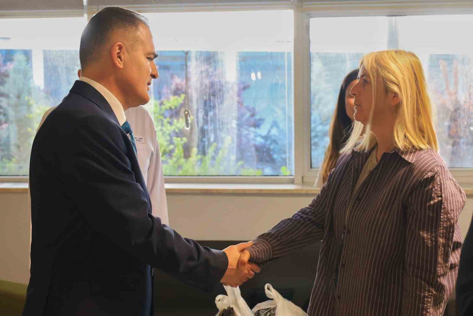 Vali Akbıyık MEAH’ı ziyaret etti
