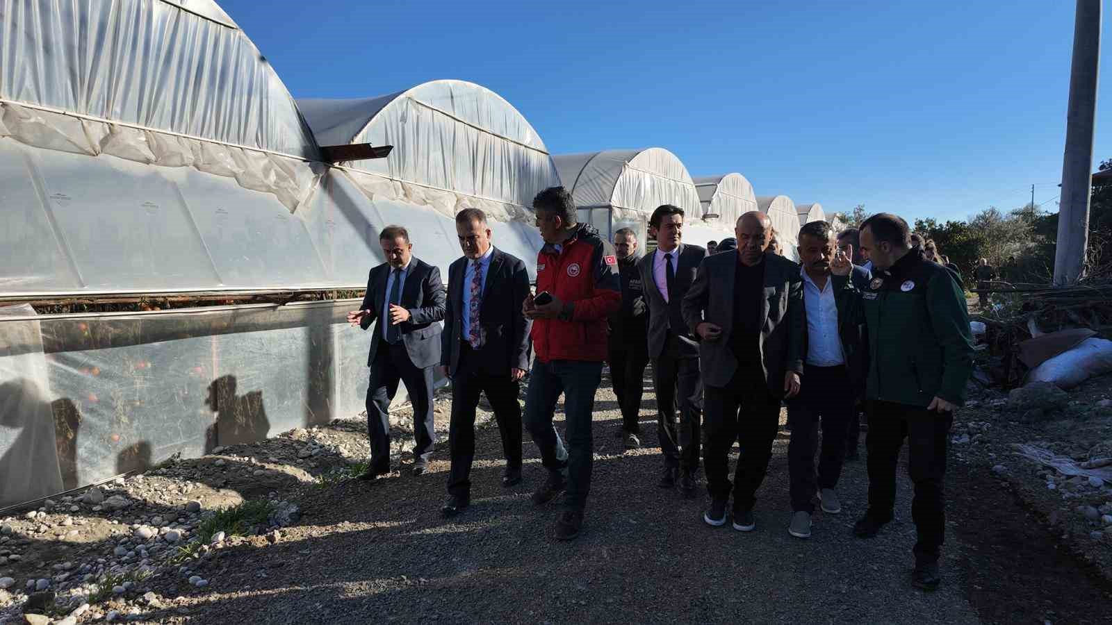 Vali Akbıyık, Seydikemer’de selden etkilenen çiftçilerle bir araya geldi
