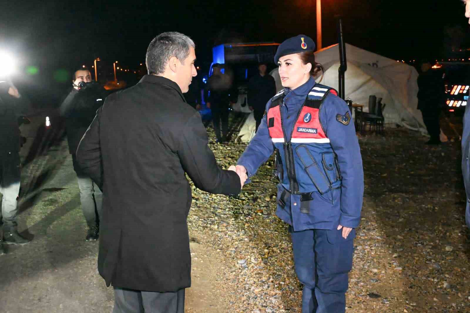 Vali Aktaş, uygulama noktalarını ziyaret etti
