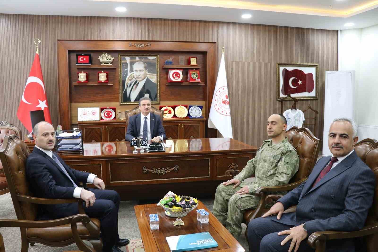 Vali Aydın Baruş’tan Oltu çıkarması
