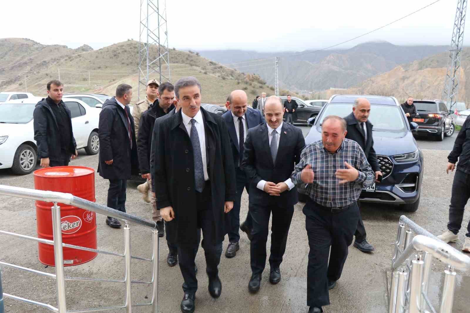 Vali Aydın Baruş’tan Oltu çıkarması
