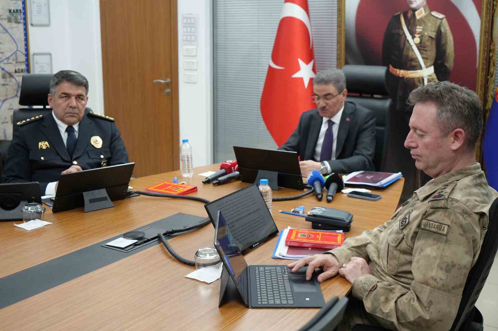 Vali Aydun Baruş: "Erzurum’da başıboş hayvanlardan kaynaklanan sorun kalmadı"
