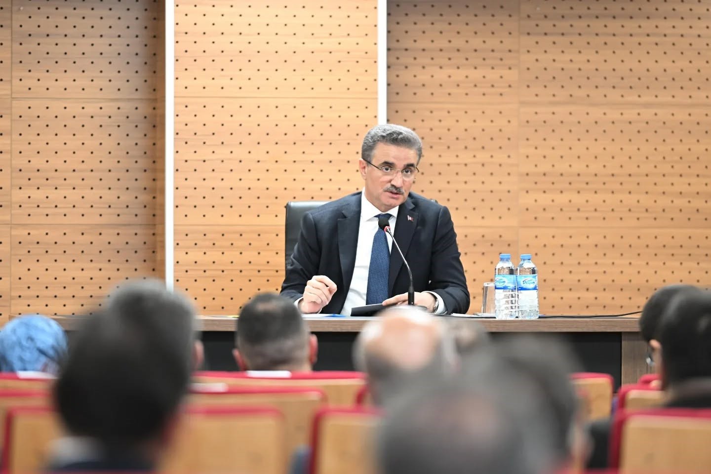 Vali Baruş: "Samimiyet ve adalet ilkeleri kamu hizmetlerinin temeli"
