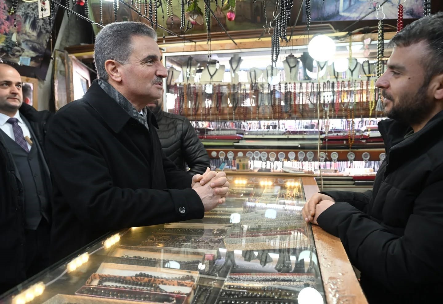 Vali Baruş; "Taşhan el sanatlarını geleceğe taşıyor"
