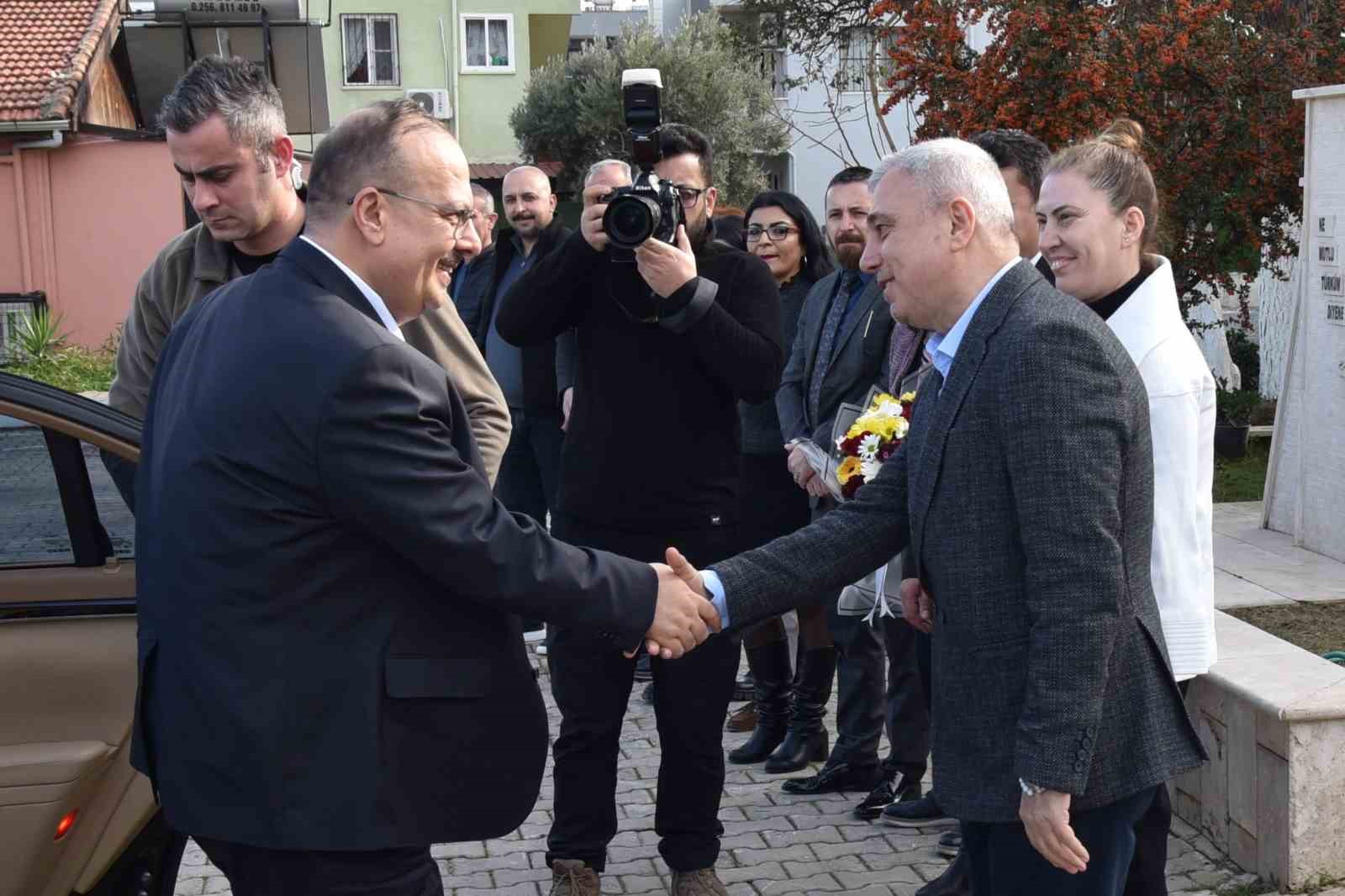 Vali Canbolat Didim Mutfak Akademisi’nde incelemelerde bulundu
