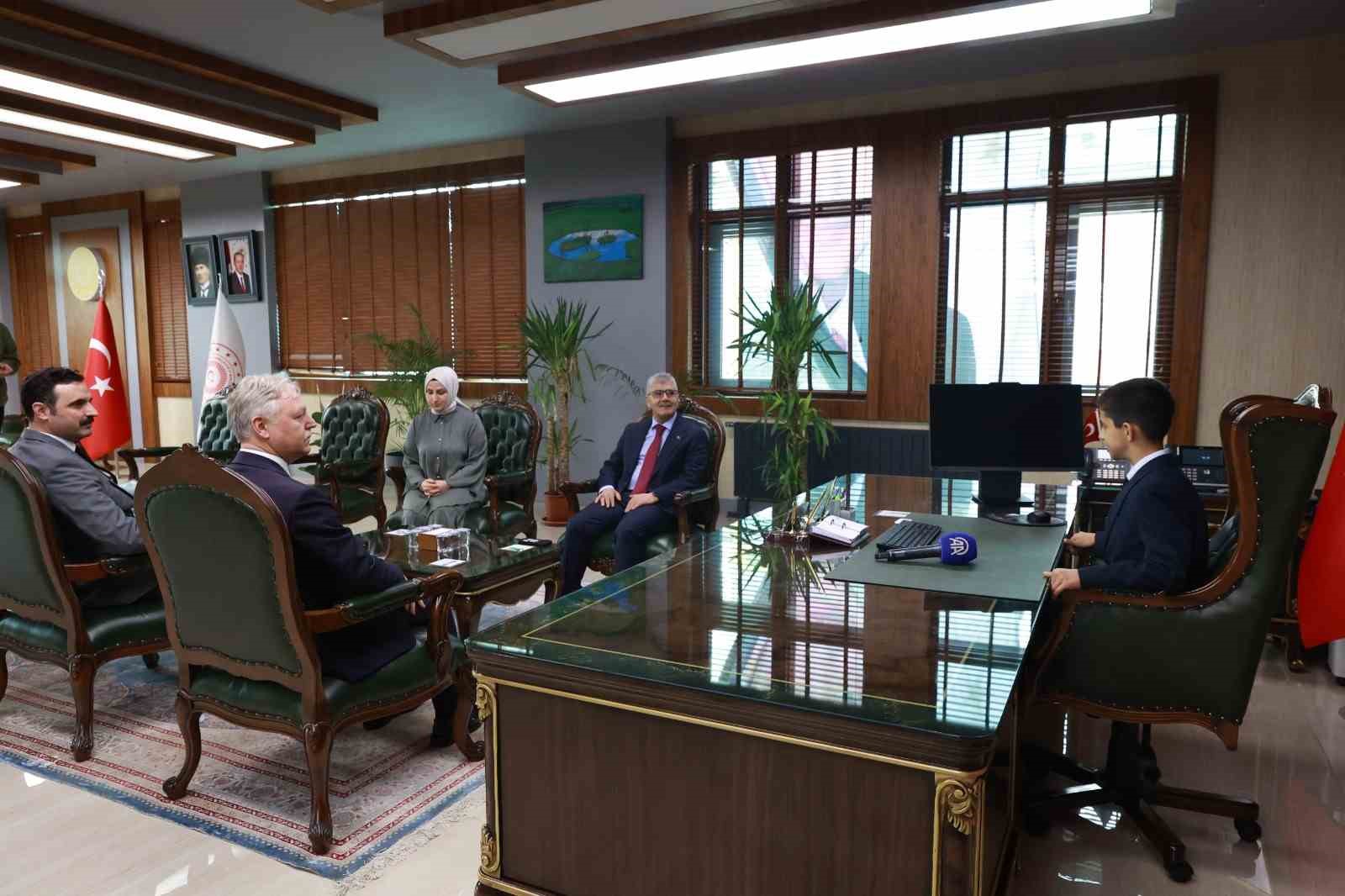 Vali Çelik makamını Muhammed Selim’e devretti
