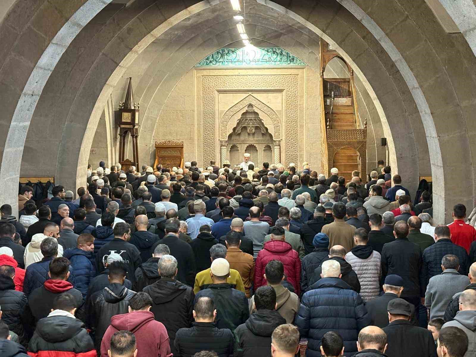 Vali Çiçek: "4 yıllık görev süremde asayiş olaylarının en dibe indiği bir ay oldu"
