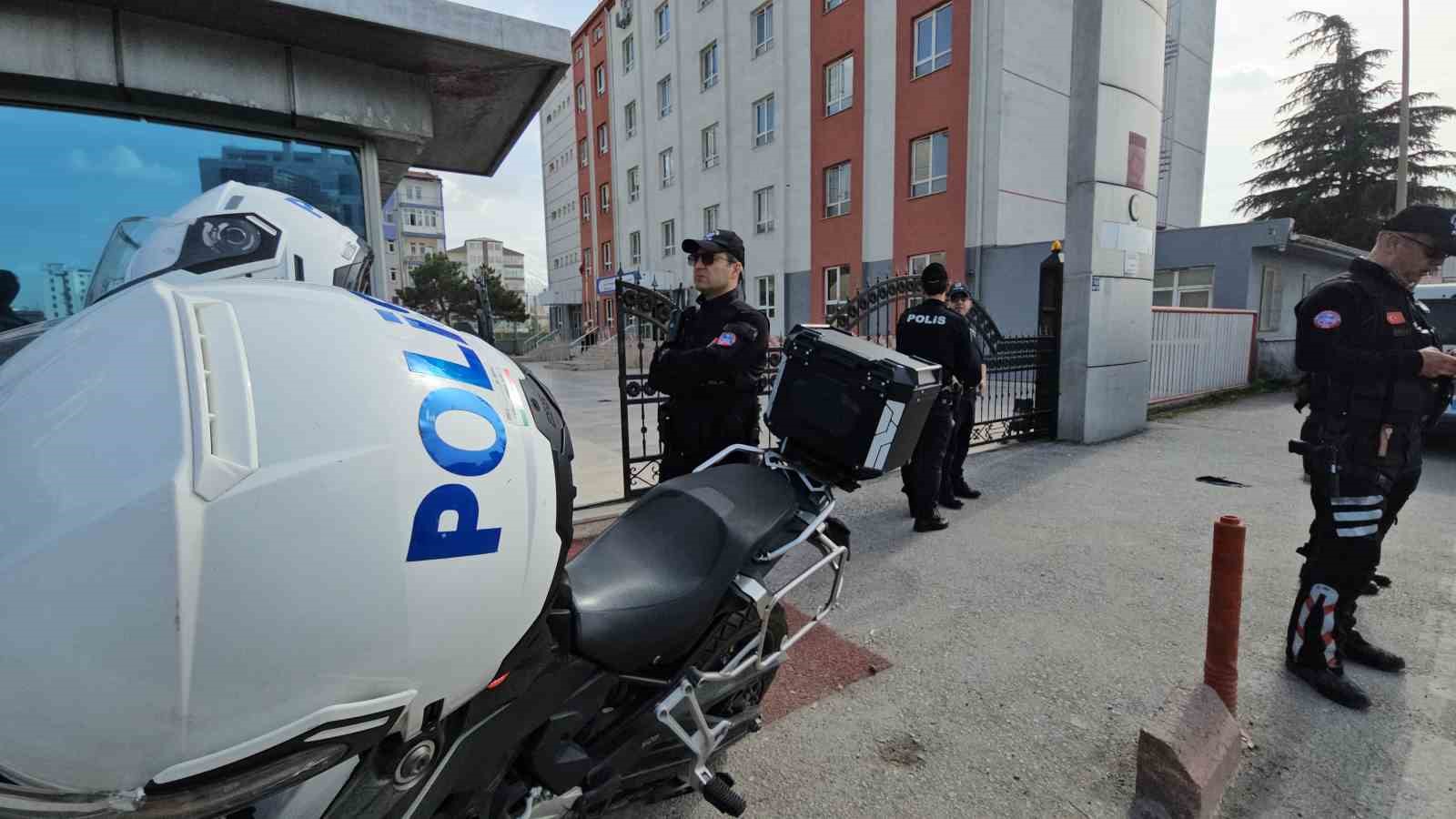 Vali Çiçek: "Kayseri’de tüm okullarımızda güvenlik önlemleri tamamen alınmıştır"
