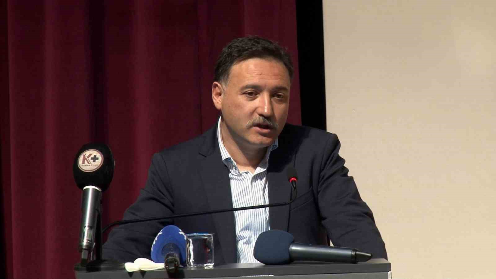 Vali Çiçek: "Talas, neresine giderseniz gidin sizinle konuşan bir yer"
