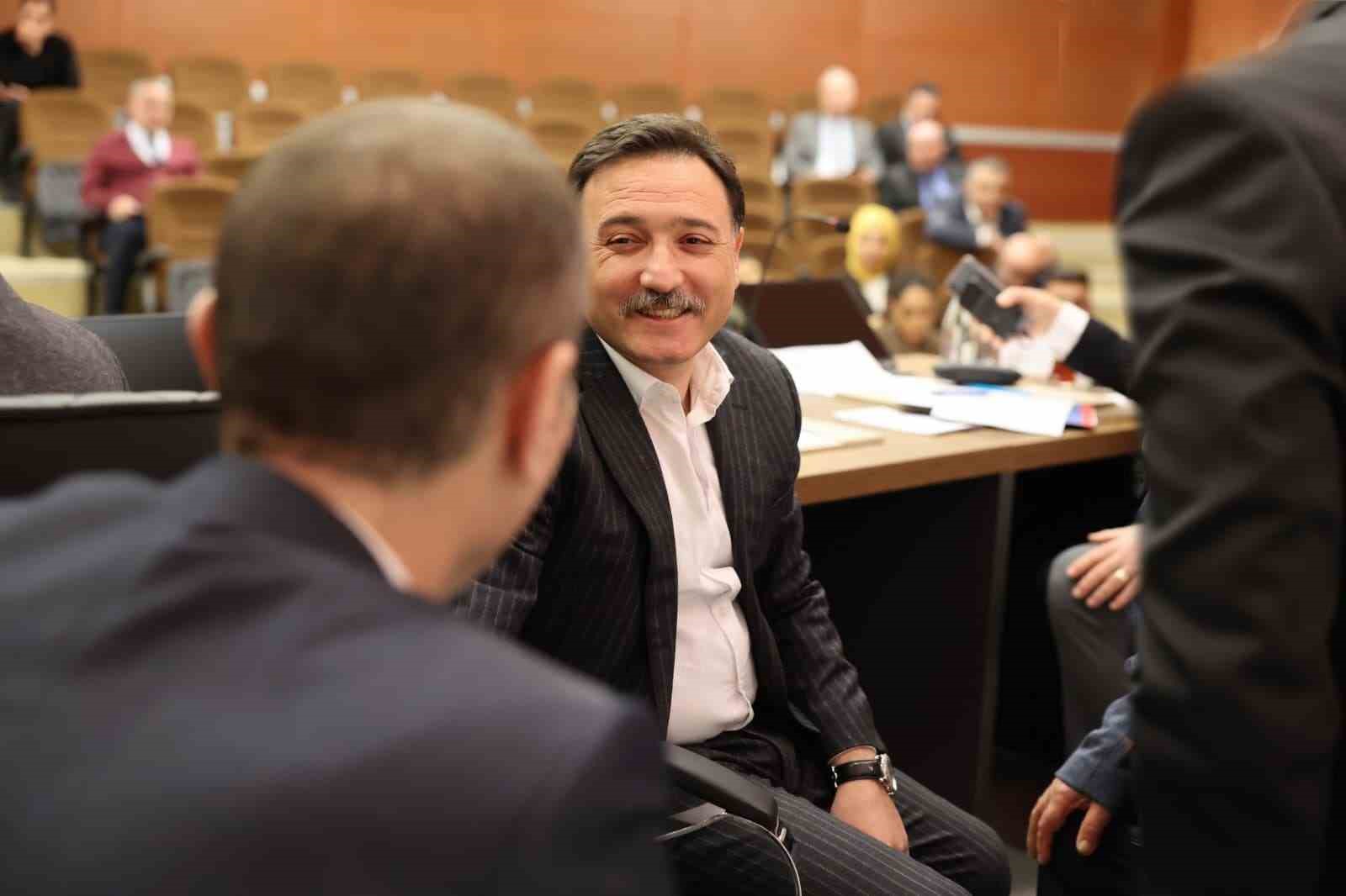 Vali Çiçek vatandaşlarla buluşmaya devam ediyor
