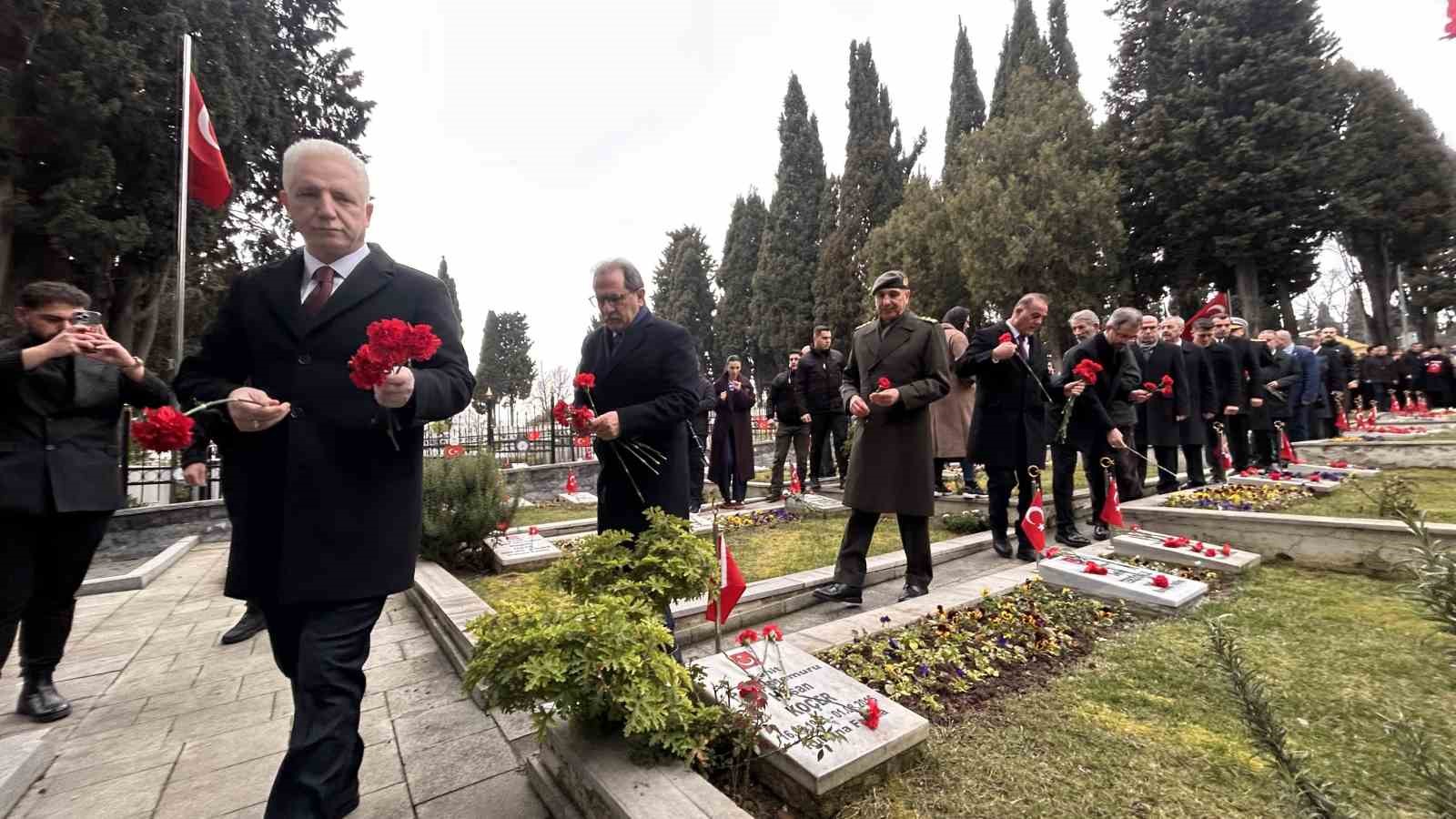 Vali Gül: "İmkansızlıklar içinde yazdığınız destan tarihin akışını değiştirdiği kahramanlık abidesidir"
