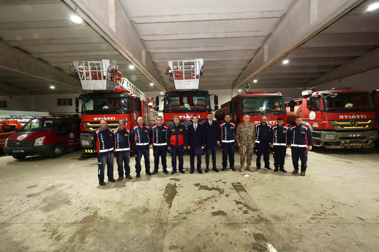 Vali Karakaya’dan yeni yıl ziyaretleri
