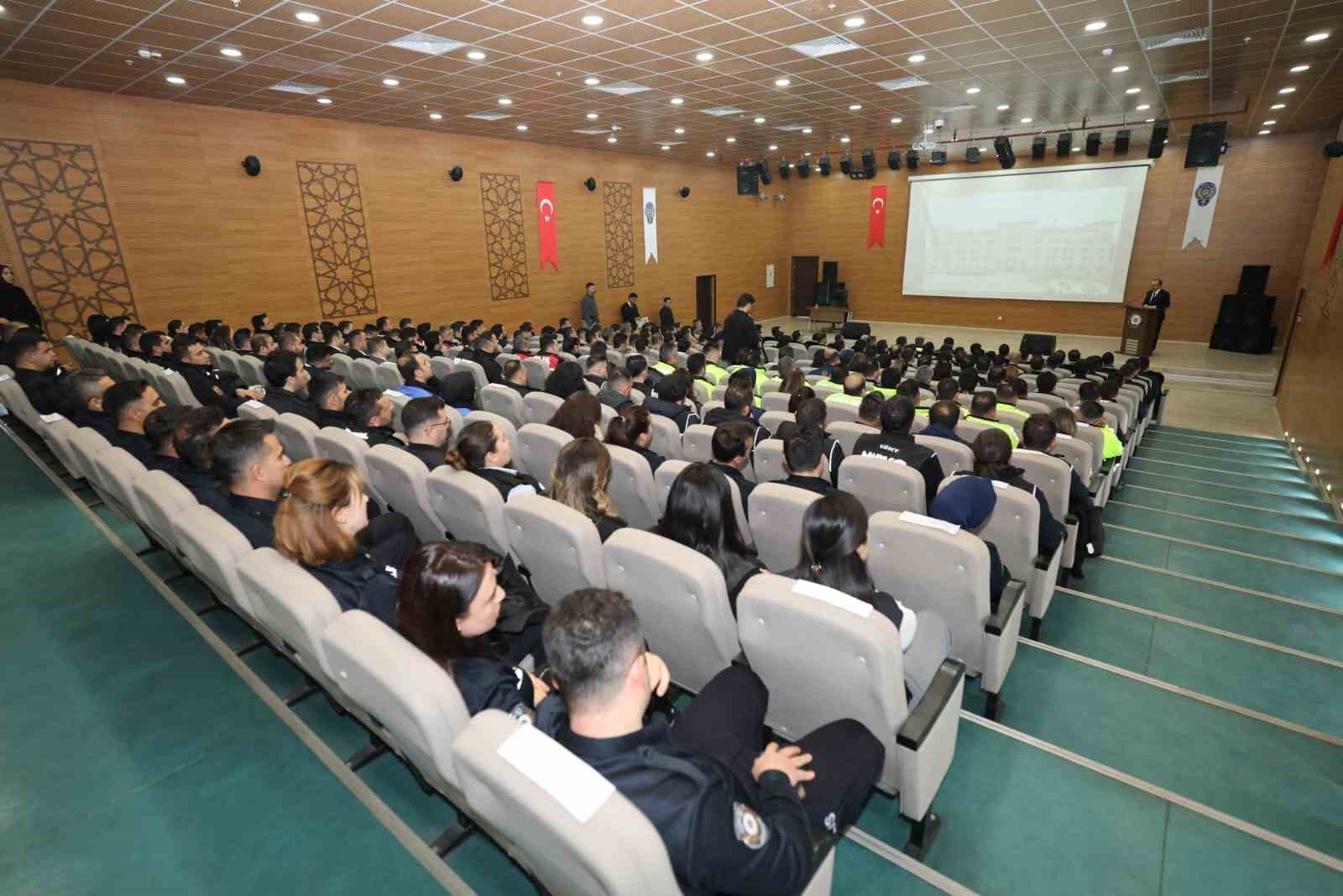 Vali Kızılkaya: "Emniyet teşkilatımız, Siirt’in huzurunun en güçlü teminatıdır"
