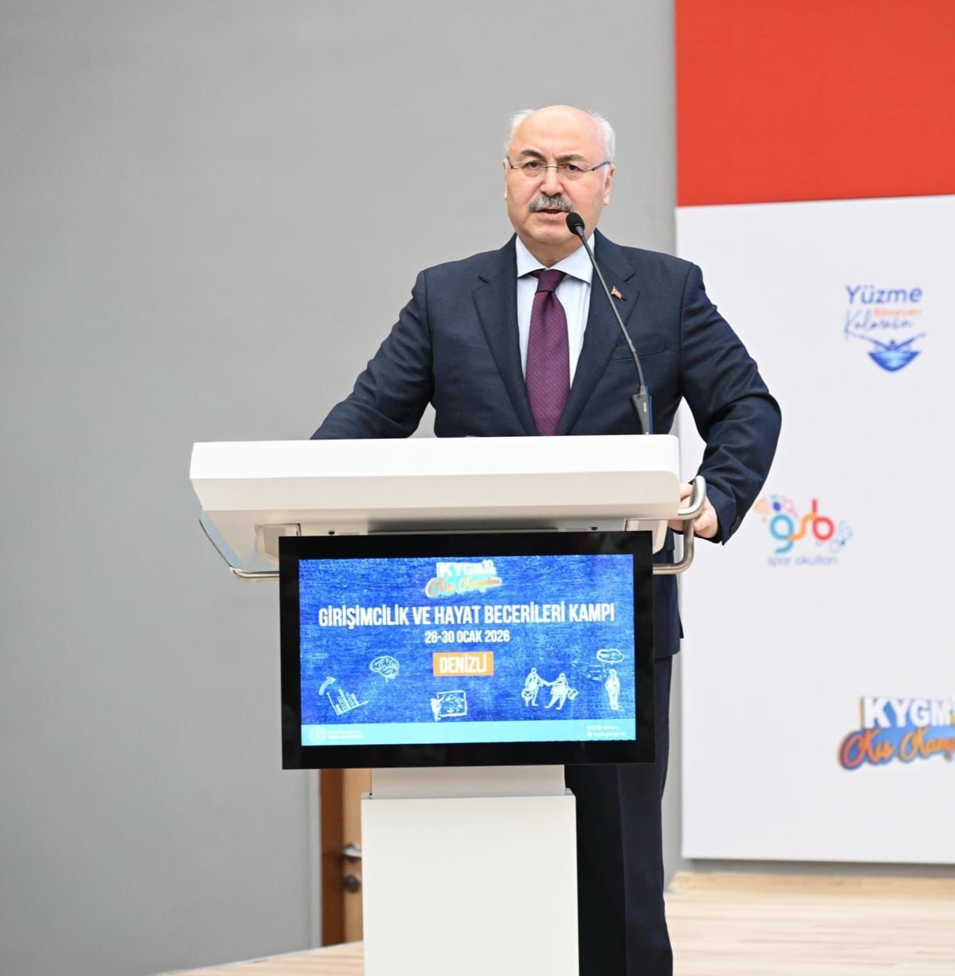 Vali Köşger; "Girişimcilik ve hayat becerileri güçlü nesillerin temelidir"
Vali Köşger; "Girişimcilik ve hayat becerileri güçlü nesillerin temelidir"