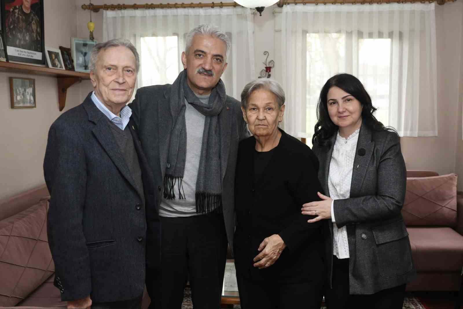 Vali Makas şehit ailelerini yalnız bırakmıyor
