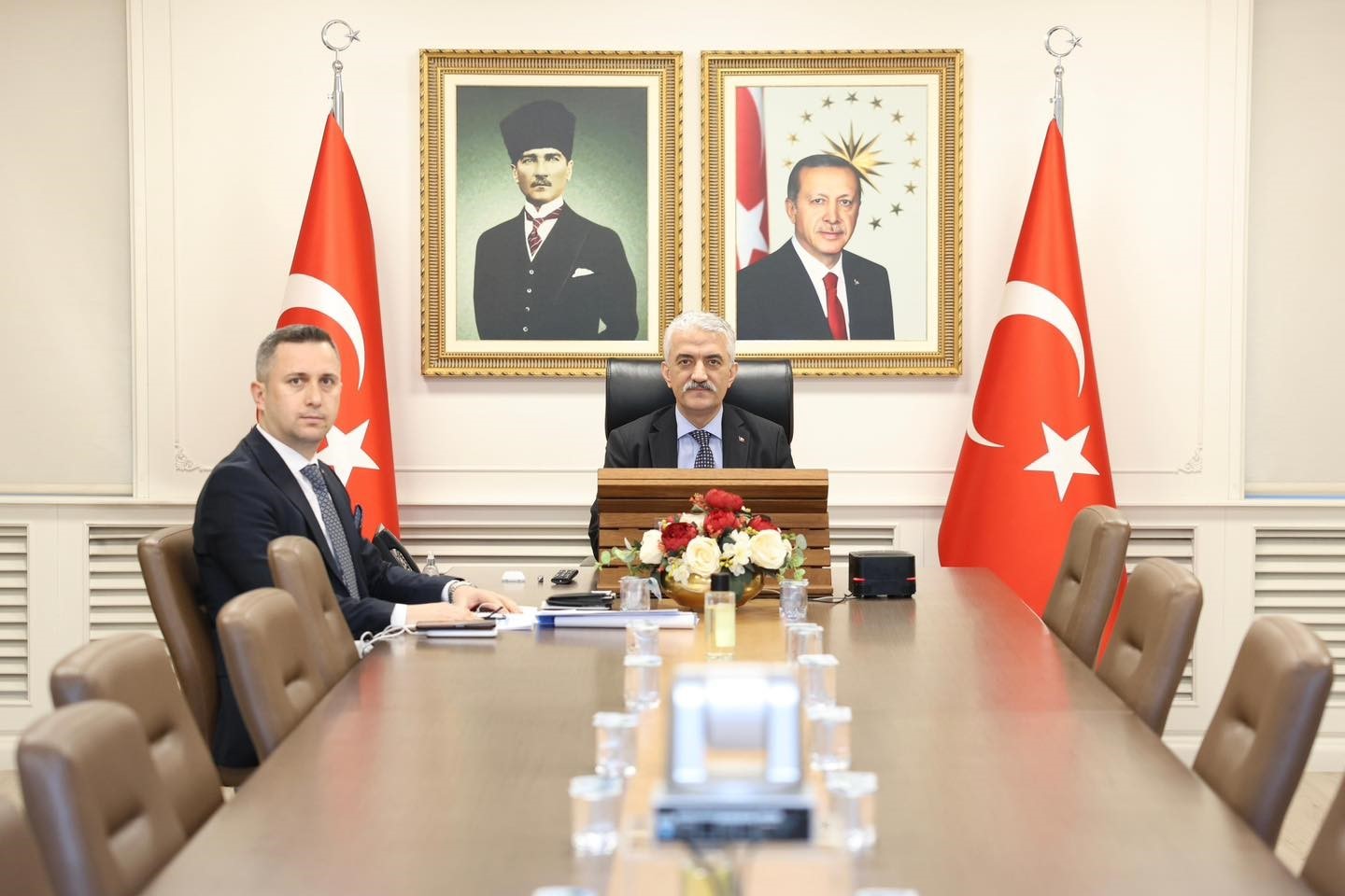 Vali Makas, sosyal risk haritaları toplantısına katıldı
